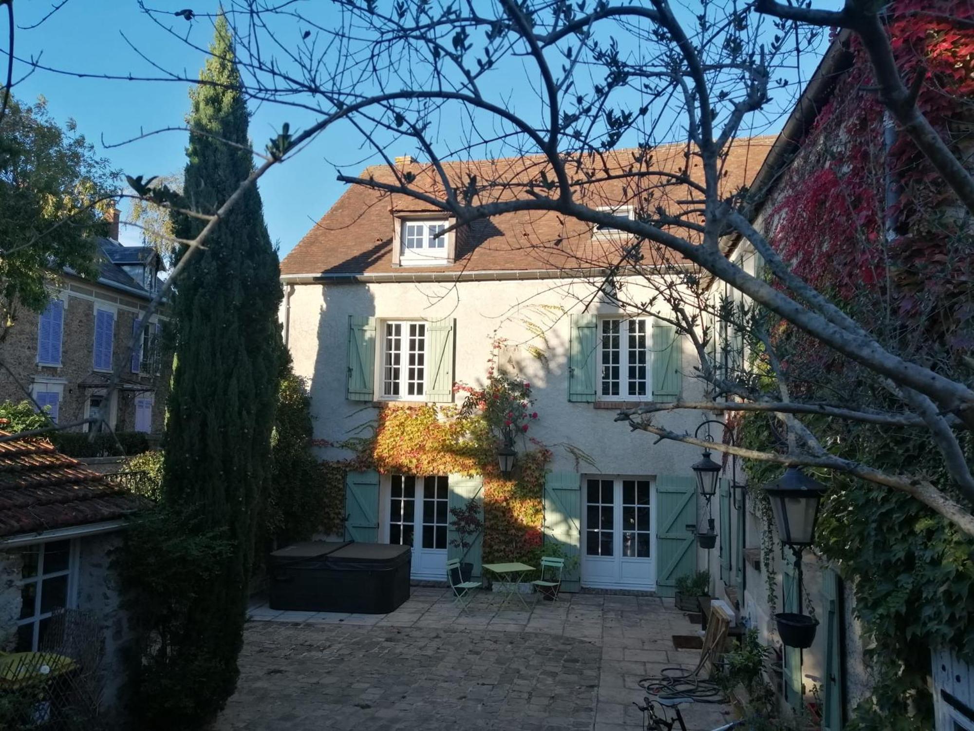 Maison D'Hotes La Source Magny-les-Hameaux Exterior photo