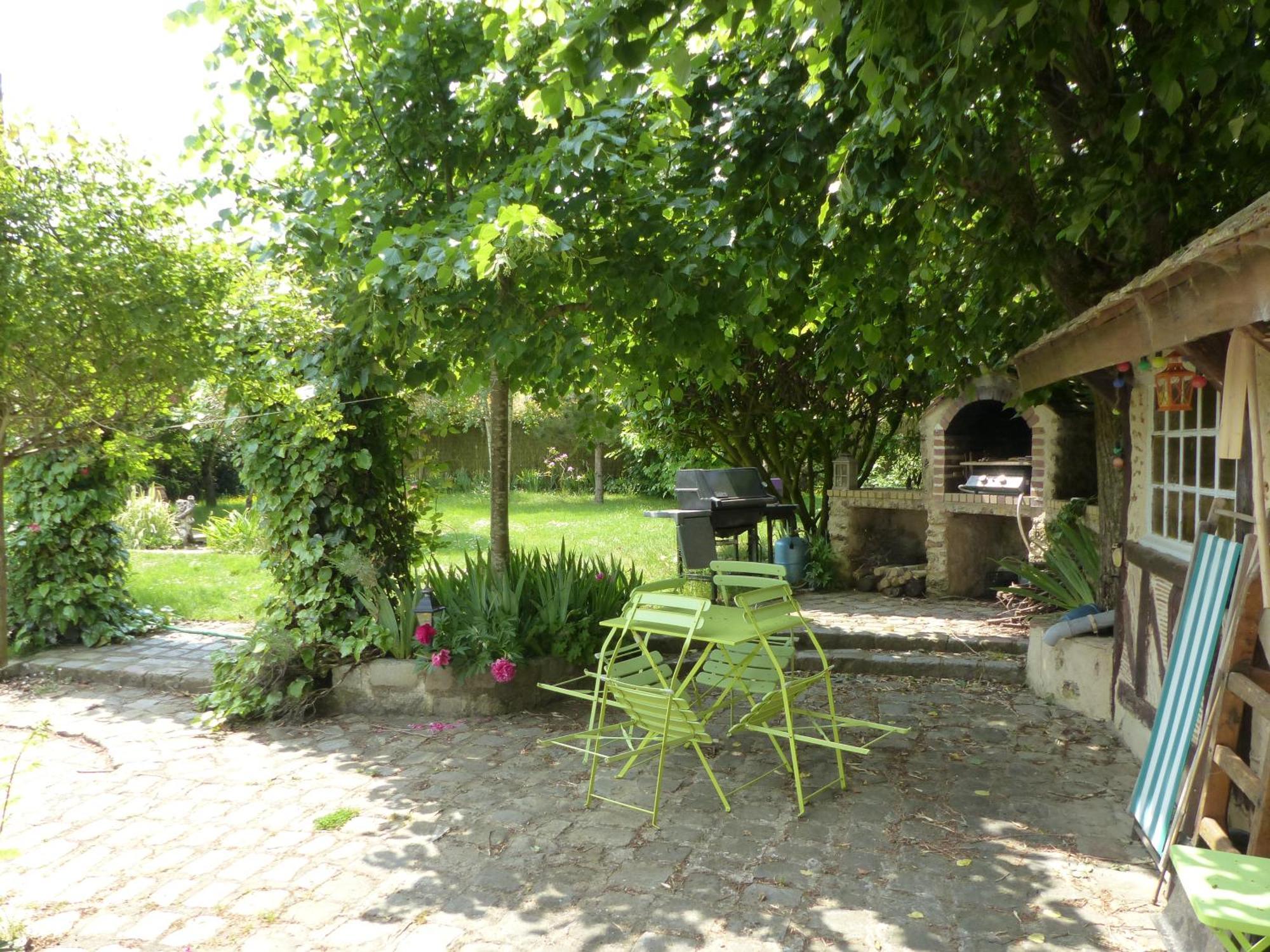 Maison D'Hotes La Source Magny-les-Hameaux Exterior photo